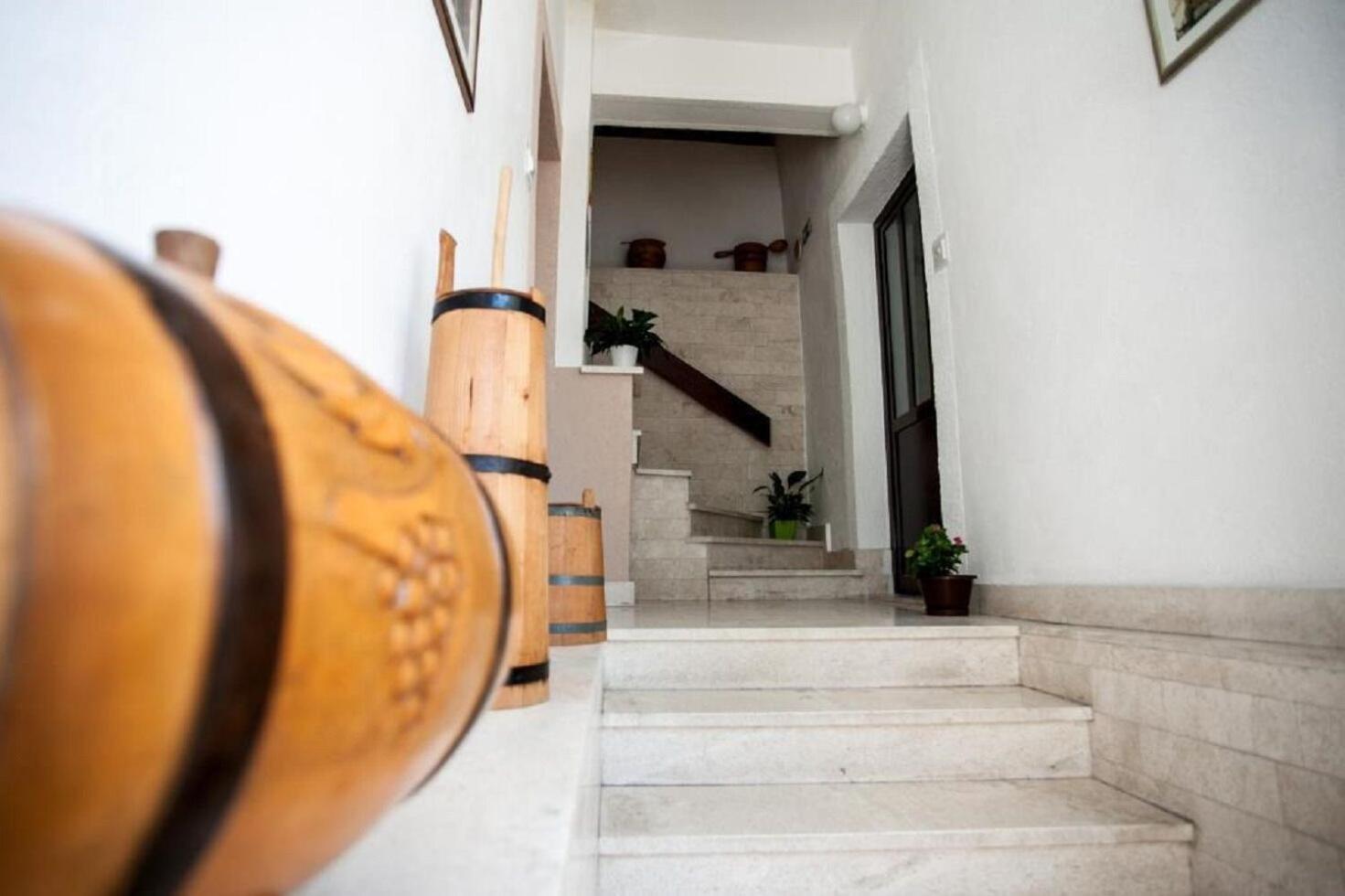 Apartments Verica - 15 M From Beach Krilo Exterior foto