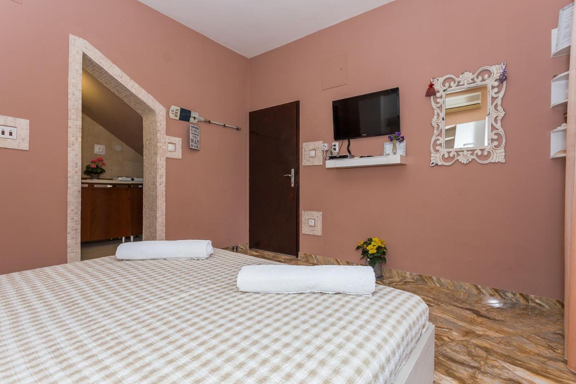Apartments Verica - 15 M From Beach Krilo Exterior foto